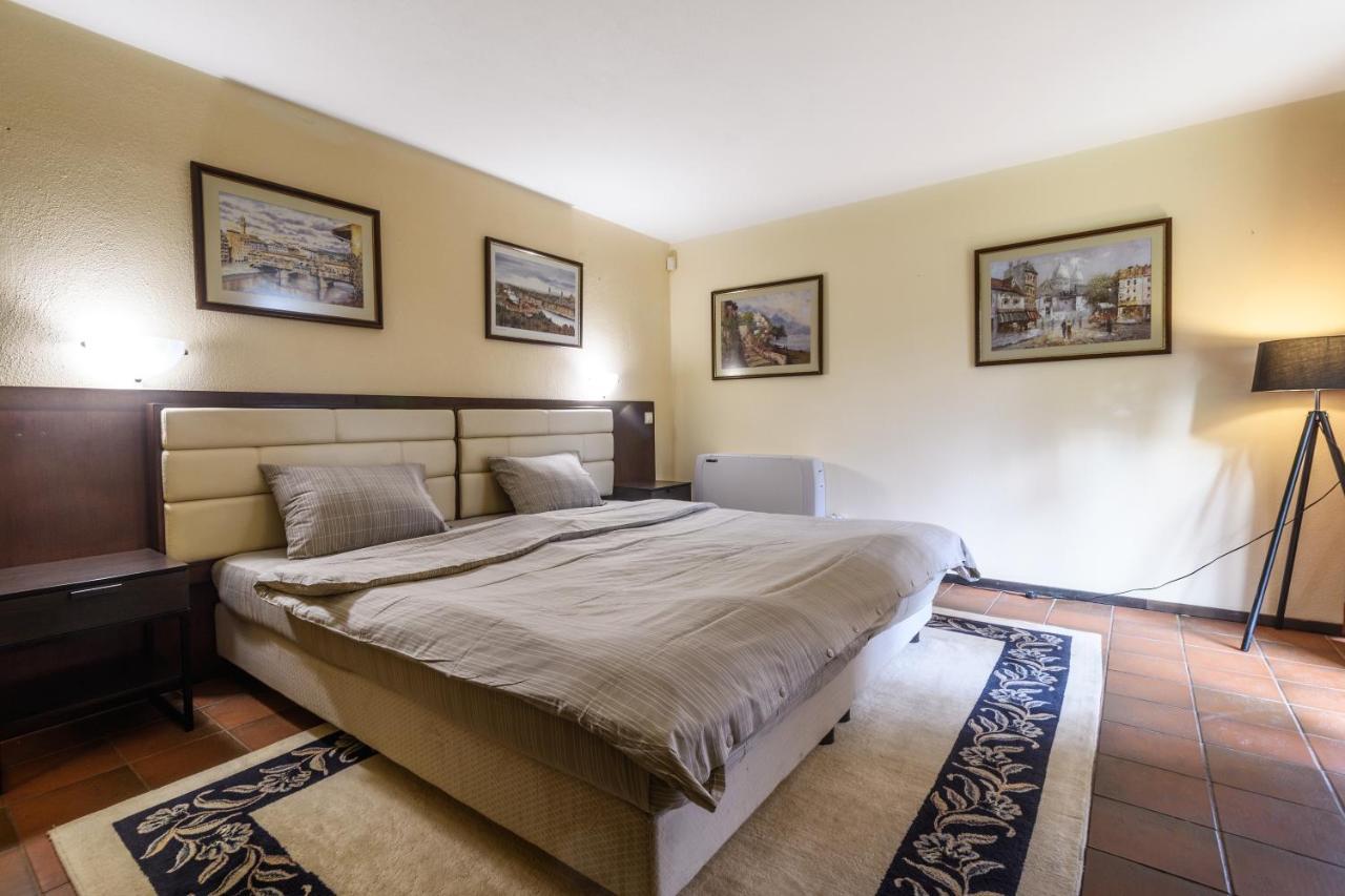 Villa Anna Luxury Lake Residence Shtarkelovo Gnezdo Ngoại thất bức ảnh